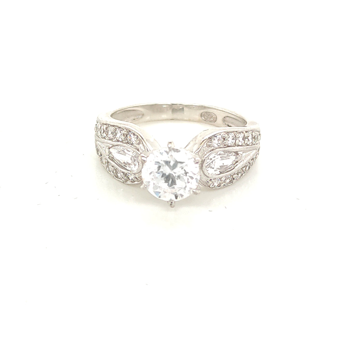 Silver Solitaire Style Ring